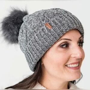 New Pudus Cozy Chenille Winter Beanie Hat with Pom-Pom Women's Gray